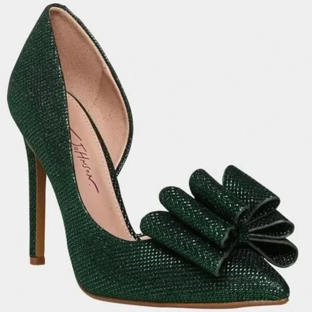 Betsey Johnson Prince Emerald Pumps NIB 7
